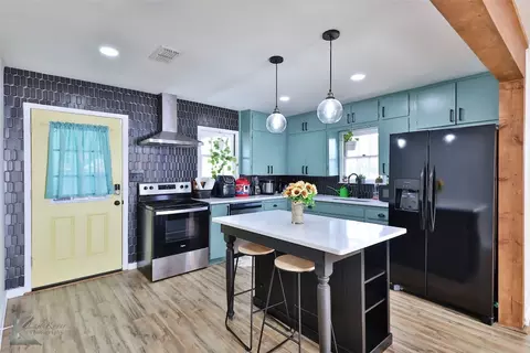 400 E Arkansas Ave, Sweetwater, TX 79556
