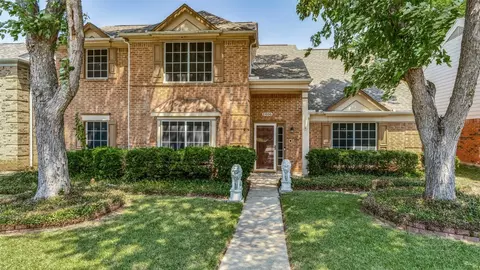 1406 Middleton Dr, Cedar Hill, TX 75104