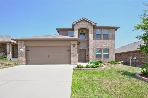 8217 Karole Dr, Fort Worth, TX 76120