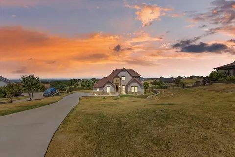 2202 Tanton Sound Ct, Granbury, TX 76049