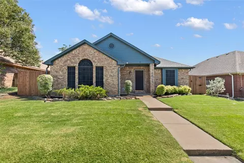 4808 Cable Dr, Fort Worth, TX 76137
