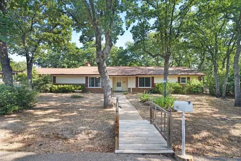 1202 Alamo St, Mineral Wells, TX 76067