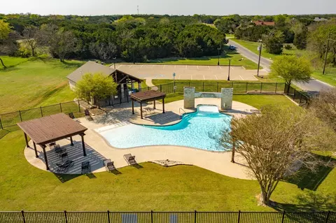 5053 Horseshoe Dr, Whitney, TX 76692