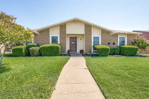 2118 Kings Rd, Carrollton, TX 75007