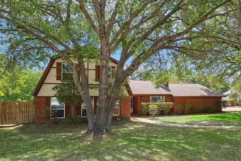 5005 Camelot Dr, Colleyville, TX 76034
