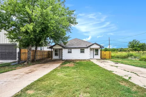 2200 Brookes St #A/B, Fort Worth, TX 76105