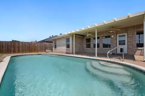 5559 Alta Verde Cir, Arlington, TX 76017