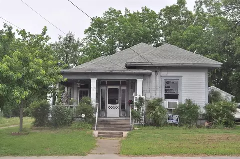 4116 Gee St, Greenville, TX 75401