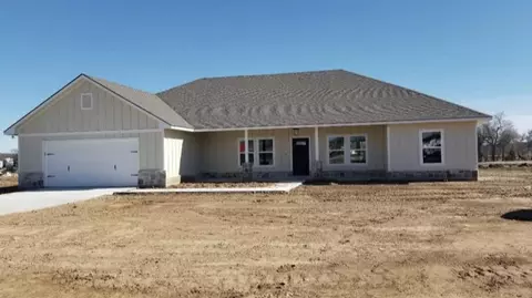 451 Advance Rd, Weatherford, TX 76088