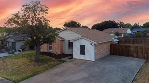 6008 Fay Cir, The Colony, TX 75056