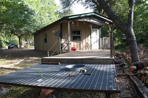 107 Circle Dr, Mabank, TX 75156