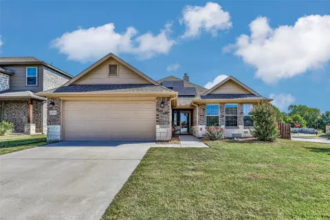 1819 Bersand Ave, Gainesville, TX 76240