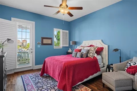 726 E Main St, Coppell, TX 75019 photo 9
