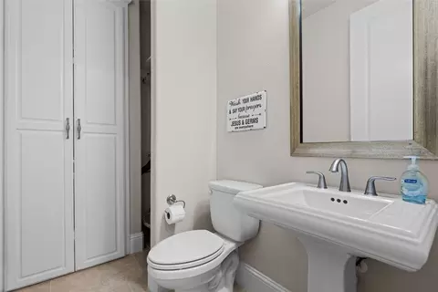 726 E Main St, Coppell, TX 75019 photo 7