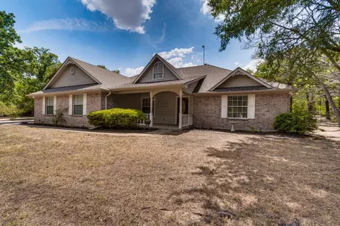 3817 Watersridge Cir, Cleburne, TX 76031