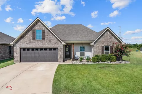 1953 Valdemar Pl, Bossier City, LA 71112