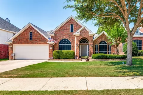 420 Laura Ln, Grand Prairie, TX 75052