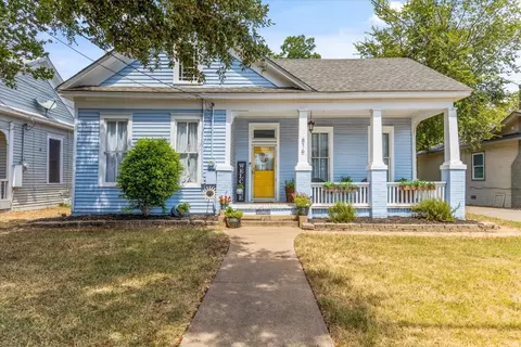 816 N Anglin St, Cleburne, TX 76031