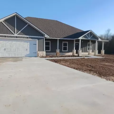 435 Advance Rd, Weatherford, TX 76088