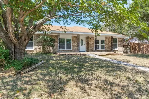 419 Brookview Dr, Desoto, TX 75115