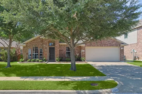 3304 Lighthouse Dr, Denton, TX 76210