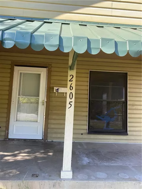 2605 Lyle Ave, Waco, TX 76708 photo 2