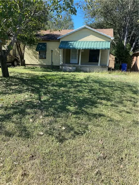 2605 Lyle Ave, Waco, TX 76708 photo 1