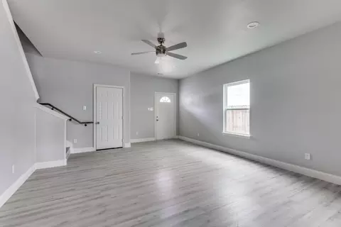 5905 S Hampshire, Fort Worth, TX 76112