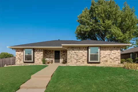 1891 Happy Pass Dr, Lewisville, TX 75077