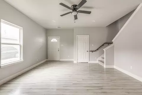 5907 S Hampshire, Fort Worth, TX 76112