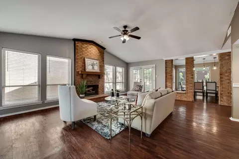 2302 Statler Dr, Carrollton, TX 75007