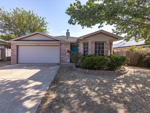 5604 Heatherglen Ter, Fort Worth, TX 76179