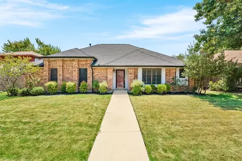1626 Clydesdale Dr, Lewisville, TX 75067