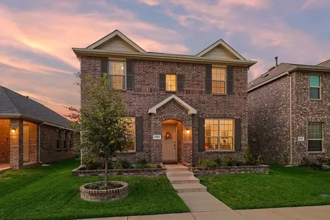 2353 Opaline Dr, Aubrey, TX 76227