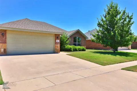 5117 Yellowstone Trl, Abilene, TX 79602