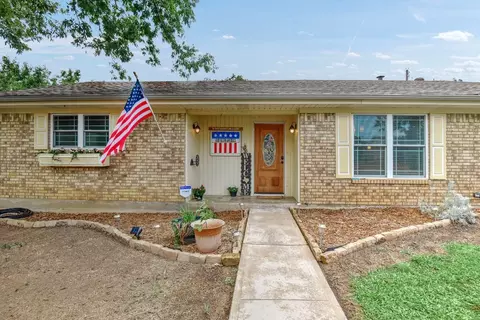 3109 Frances Dr, Denison, TX 75020