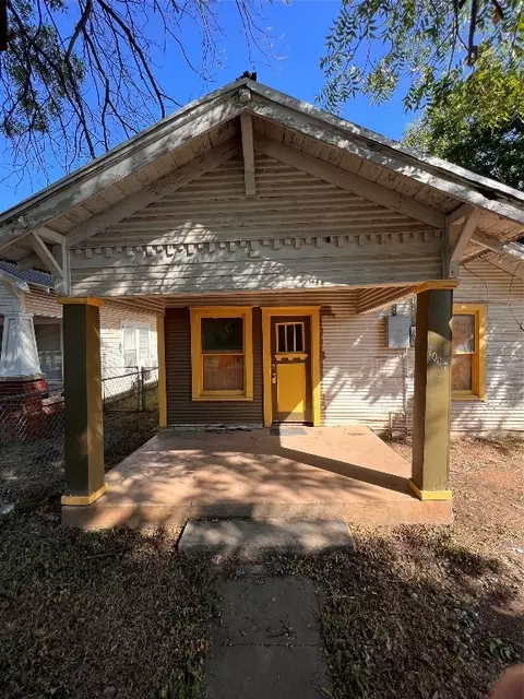 1007 Avenue I, Brownwood, TX 76801