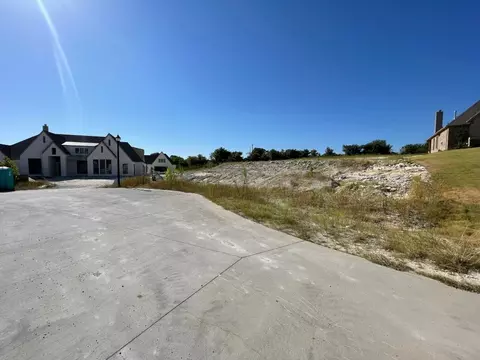 880 San Saba E, Midlothian, TX 76065