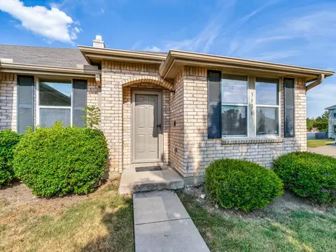 3436 Brave Maxim Ct, Grand Prairie, TX 75052