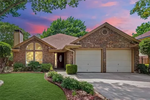 4220 Glen Ridge Dr, Arlington, TX 76016