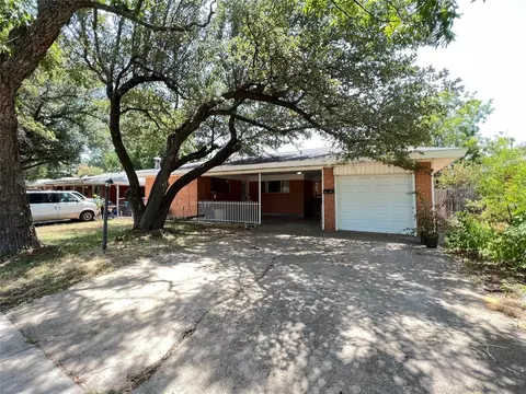 2804 Goldenrod Ave, Fort Worth, TX 76111