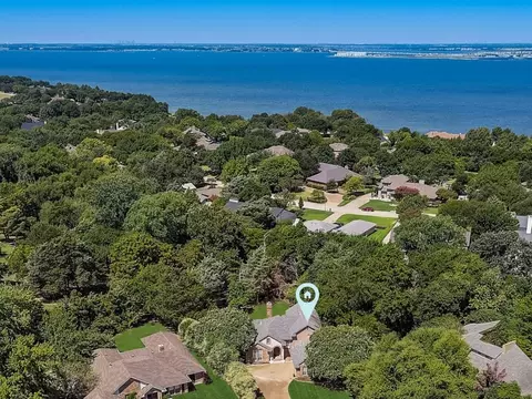 8 Cypress Ct, Heath, TX 75032