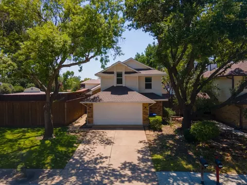 2106 Stradivarius Ln, Carrollton, TX 75007