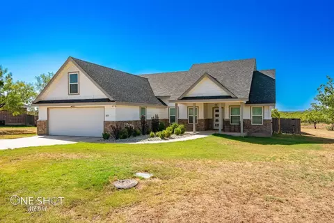 103 Briarfield Dr, Sweetwater, TX 79556