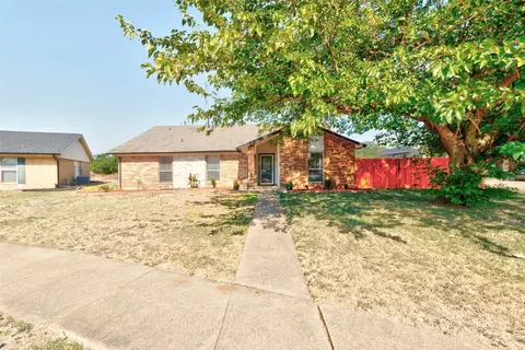 3601 Fieldcrest Ct, Garland, TX 75042