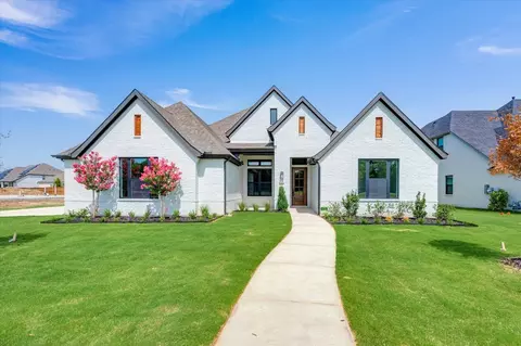 131 Craigmore Dr, Argyle, TX 76226