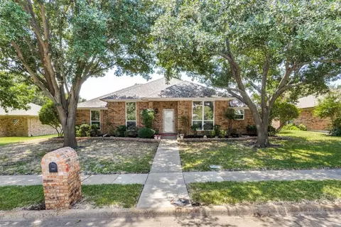 2417 Riverview Dr, Mckinney, TX 75071