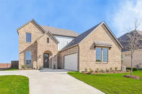 808 Lannister St, Mansfield, TX 76063