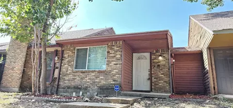 1808 Abshire Ln, Dallas, TX 75228