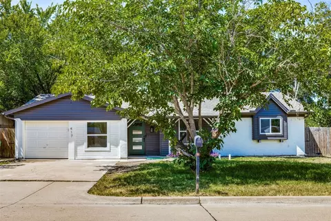 417 Arlington St, Mansfield, TX 76063